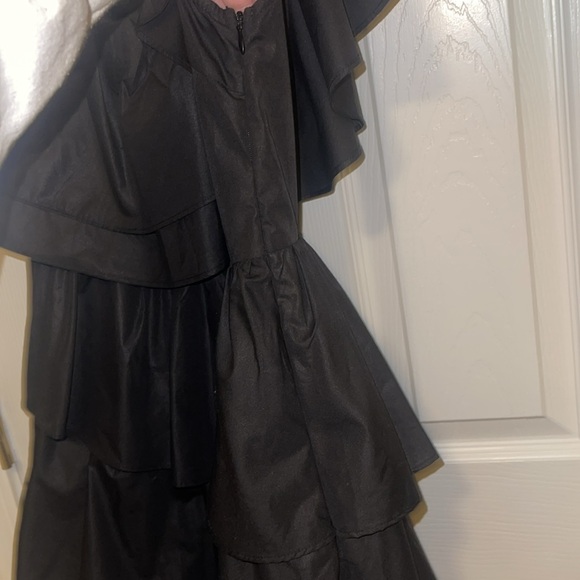 Ruffled One shoulder dress - Picture 2 of 4